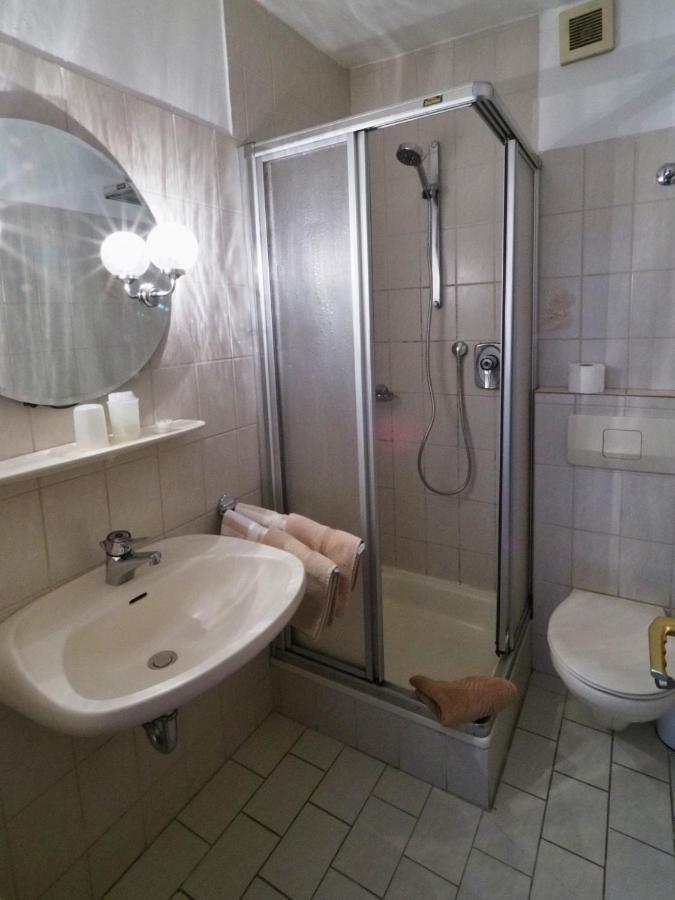 Gasthof Erfurth Sehnde Luaran gambar